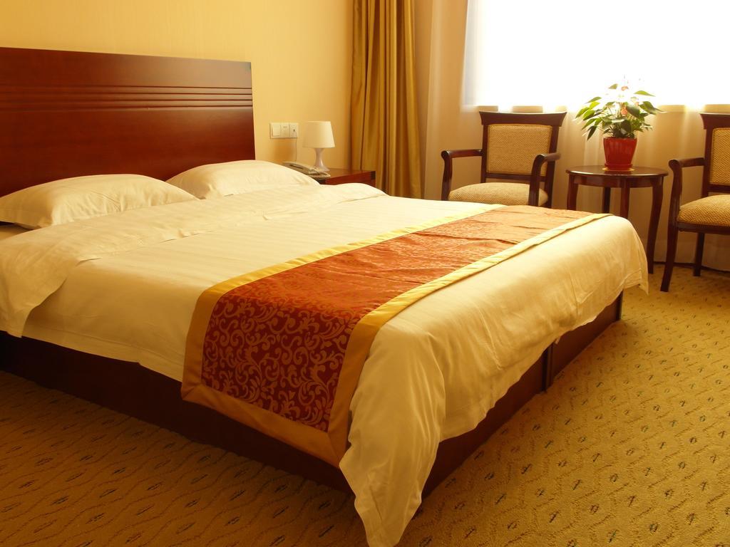 Tianjin Jinma Hotel Номер фото